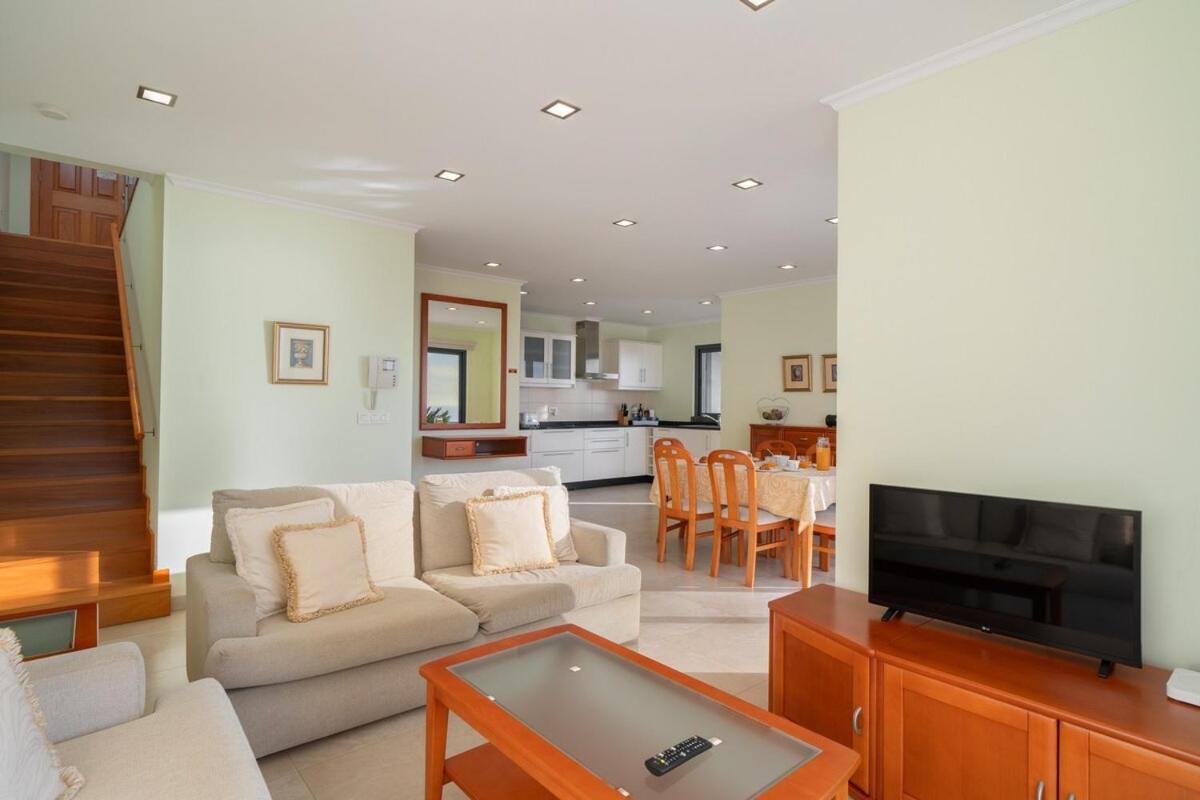 Ourmadeira - Casa Amaro Sol, Tranquil Villa Calheta  Eksteriør billede